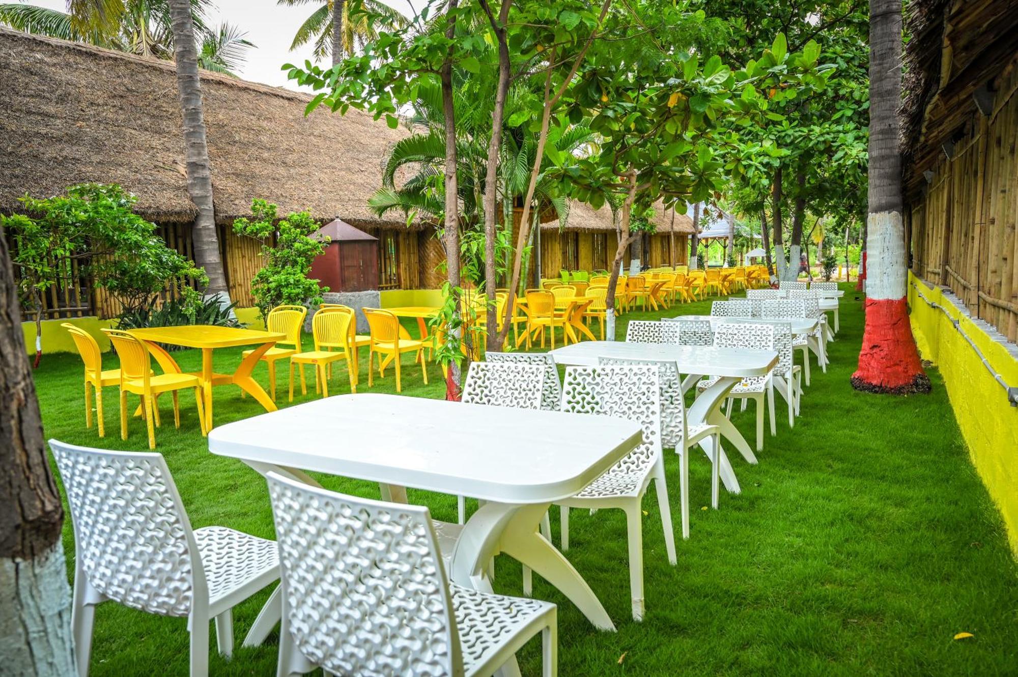 霍斯佩特 Tamarind Tree Way Side Amenities酒店 外观 照片